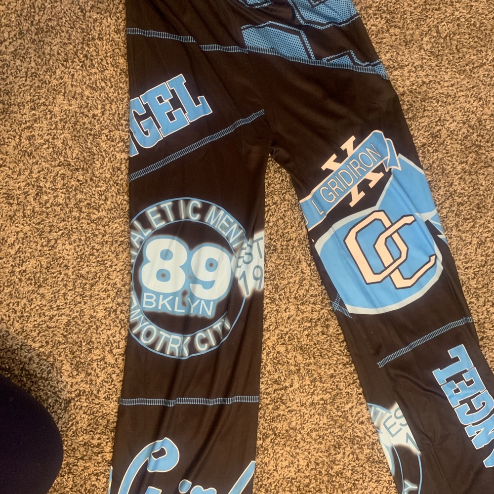 Really cute sweatpants you can walk around the house with them and outside.